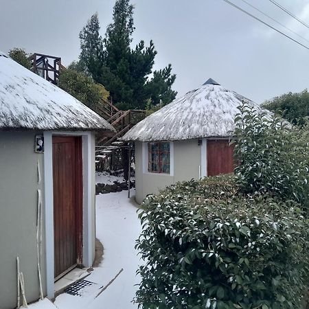 Chocks Guest House Lejone Bagian luar foto